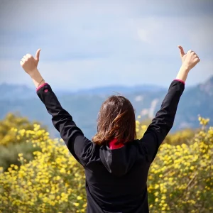 Gândirea pozitivă și sănătatea: O conexiune dovedită științific